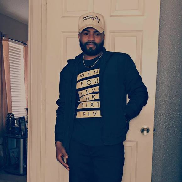 Meet your Posher, Alberto - Picture 1 of 1